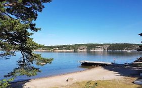 Vandrarhem, Hostel In Haellestrand Semesterby